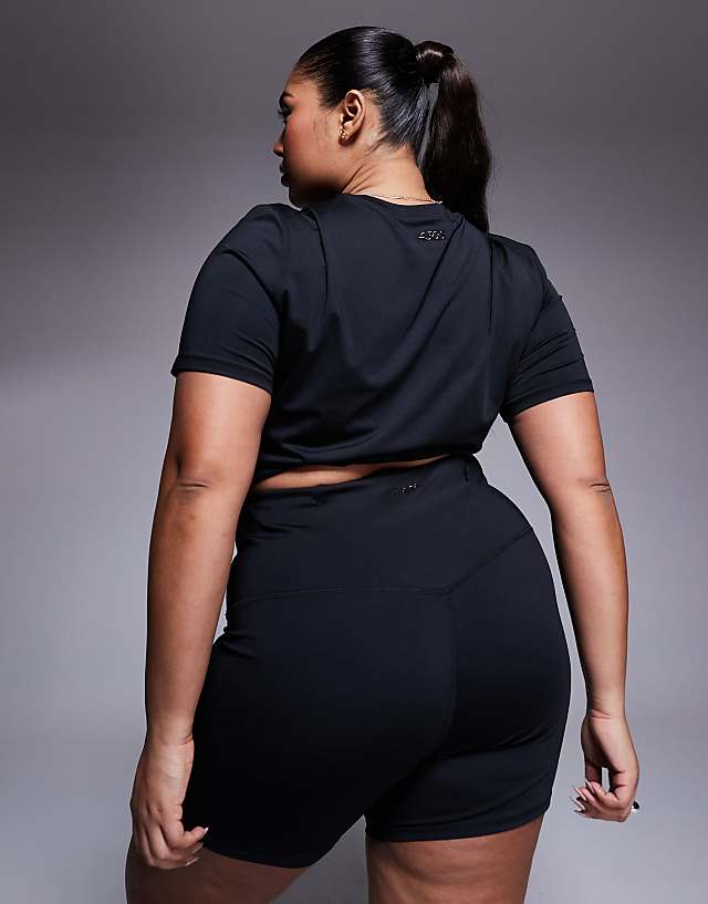 4505 Curve Icon Active High Waist 5 Inch Legging Short With Zip Phone Pocket In Black