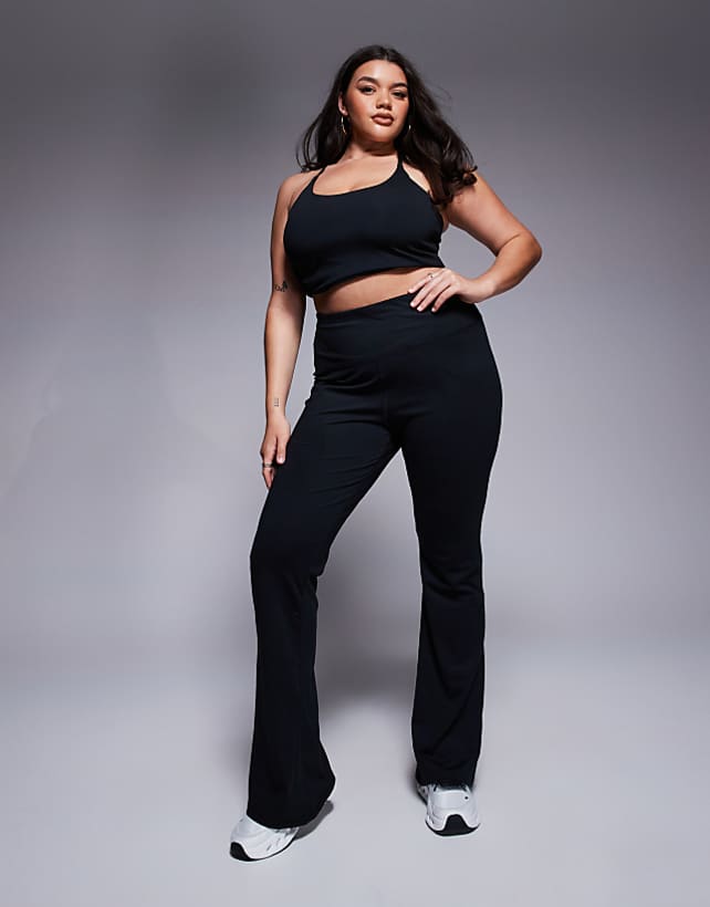 4505 Curve Icon soft touch high waist slim kick yoga legging in black