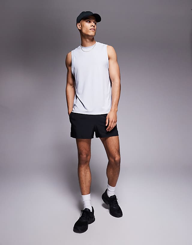 4505 Icon 3 inch quick dry running shorts with back phone pocket in black