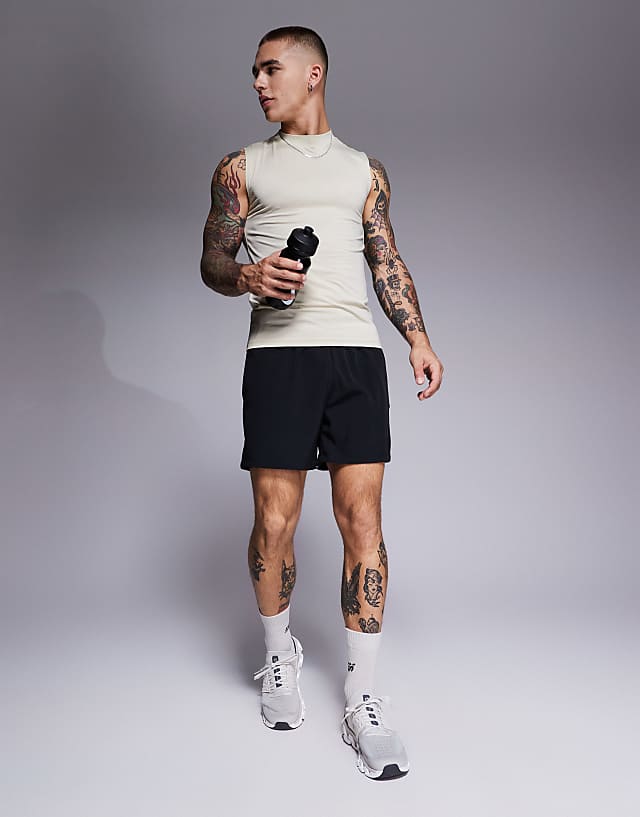 4505 Icon 5 inch quick dry training shorts with zip pockets in black