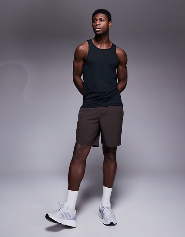4505 lightweight quick dry mesh running singlet in black