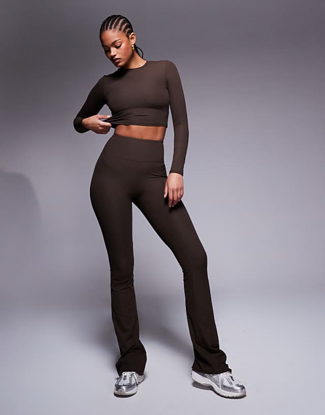 4505 Tall soft touch rib slim kick yoga legging in truffle