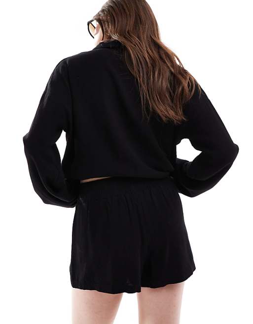 4th & Reckless Linen Shirred Waist Shorts Co-ord In Black