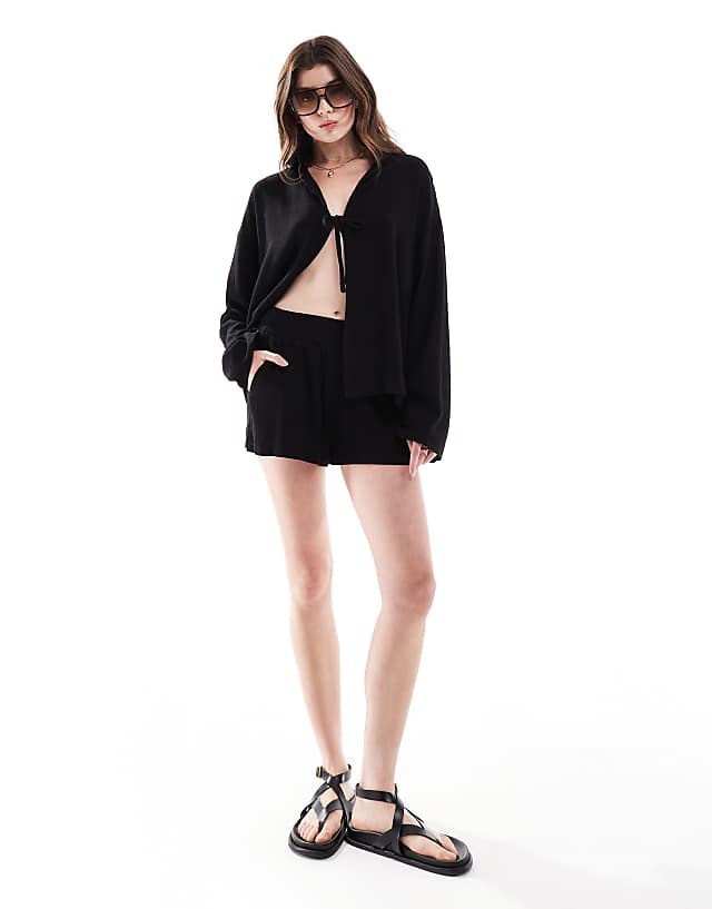 4th & Reckless linen shirred waist shorts co-ord in black