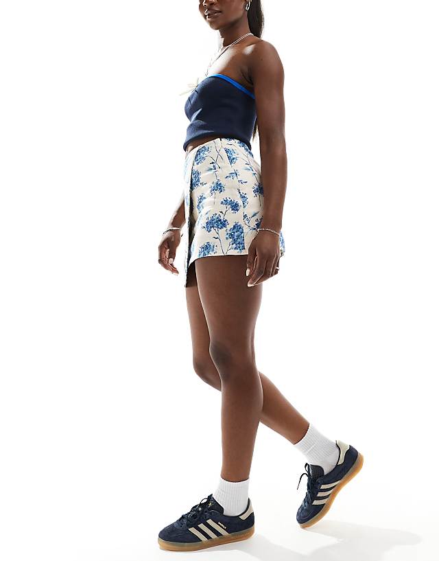 Abercrombie & Fitch Linen Blend Mini Wrap Skort In Blue Floral Print