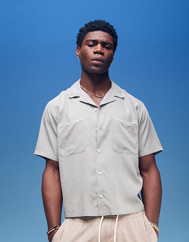 Abercrombie & Fitch Short Sleeve Shirt In Sage Green