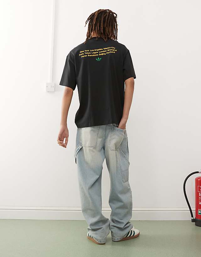 Adidas Originals Basketball Graphic T-shirt In Black