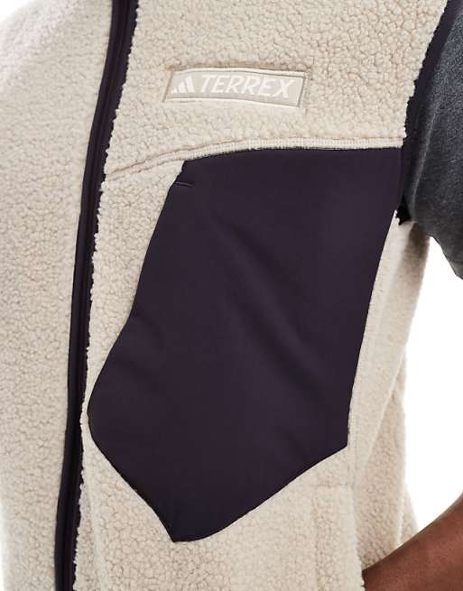 Adidas Terrex Unisex Teddy Fleece Gilet In Beige
