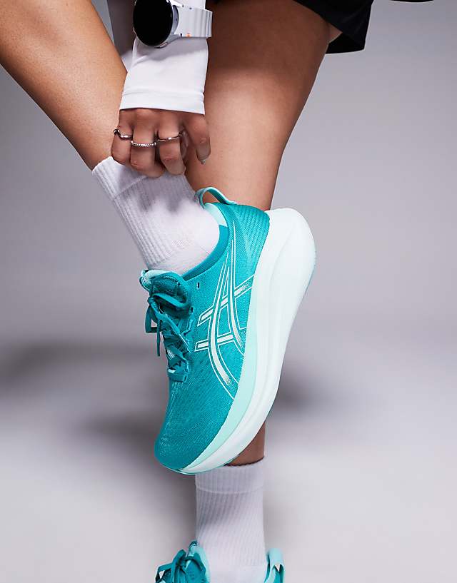 Asics Gel-Nimbus 27 running trainers in wave teal and illuminate mint
