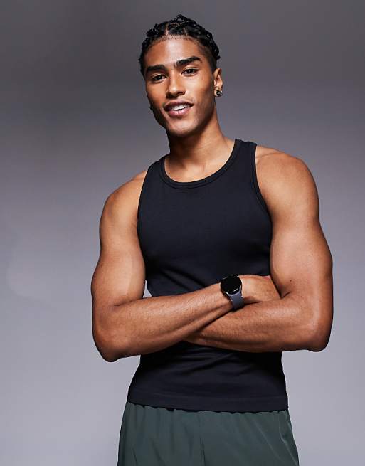 4505 Icon Seamless Rib Slim Fit Vest In Black