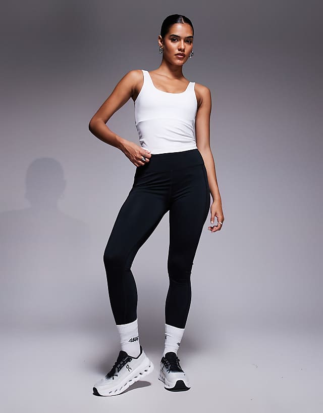 4505 Square Neck Vest With Inner Bra In White