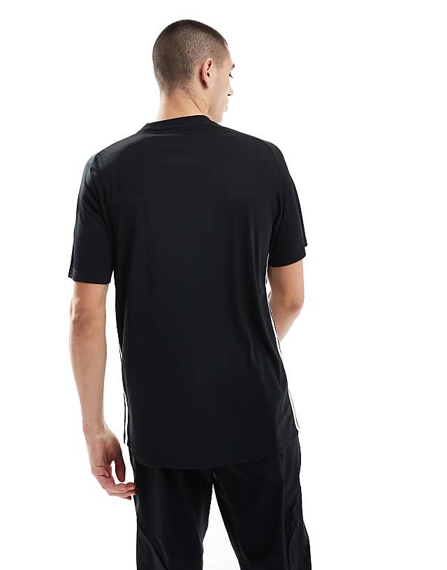 Adidas Football Tiro Jersey T-shirt In Black