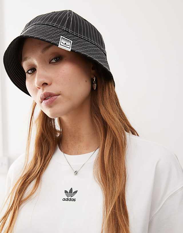 adidas Originals wabash bucket hat in black