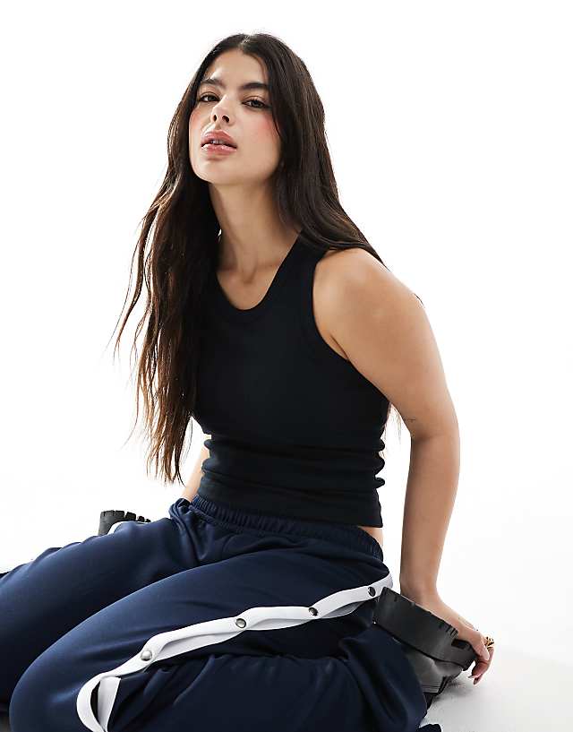 ASOS DESIGN Bra Detail Vest Tops In Black