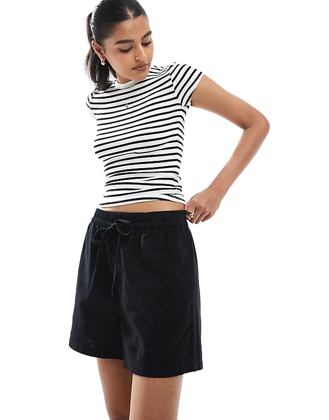 ASOS DESIGN linen look pull on short in black