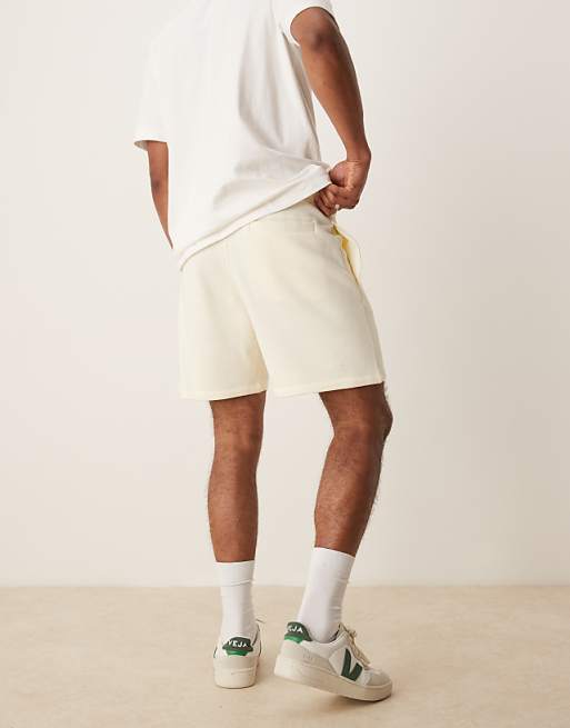 ASOS DESIGN Shorter Length Short In Cream
