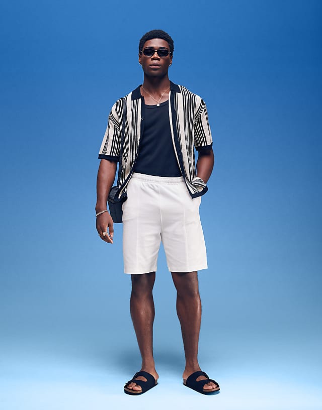 ASOS DESIGN Slim Pique Short In Off White