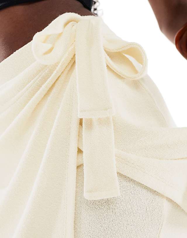 ASOS DESIGN Textured Knit Wrap Skort In Cream