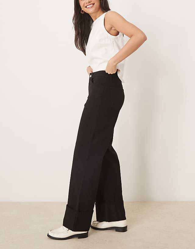 ASOS DESIGN Turn Up Jean In Black