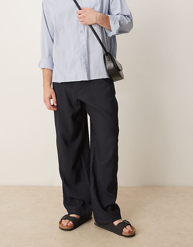 ASOS DESIGN Wide Leg Trousers In Navy