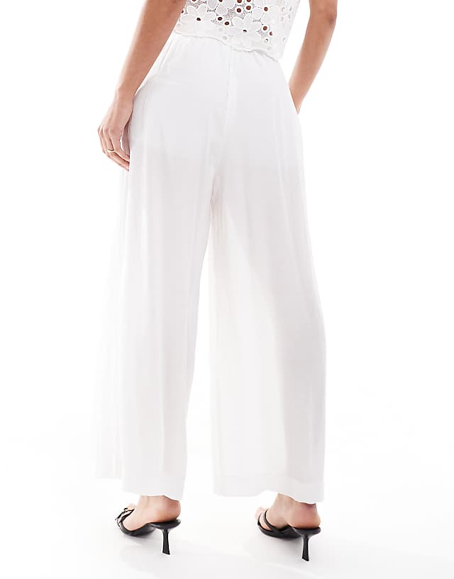 Bershka Wide Leg Linen Trousers In White