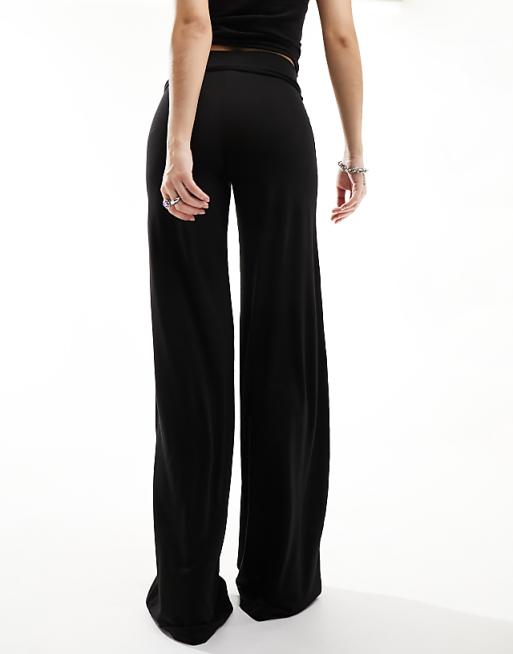 COLLUSION Low Rise Yoga Pant In Black