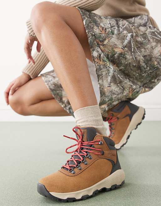 Columbia Newton Wander hiking boots in brown