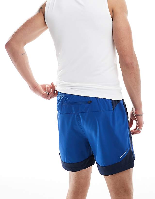Columbia Three Pitch Short In Blue