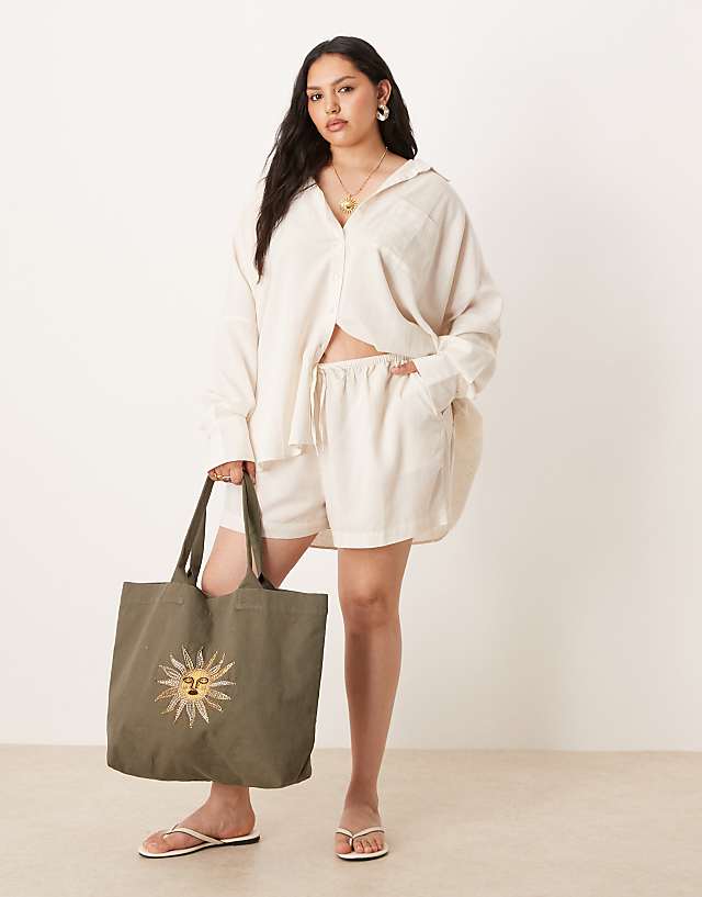 ASOS DESIGN Curve Belle beach short with linen in natural
