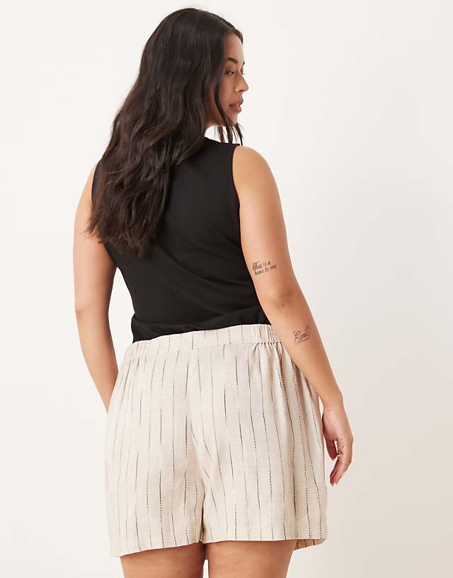 ASOS DESIGN Curve Linen Relaxed Dad Shorts In Natural Squiggle Stripe