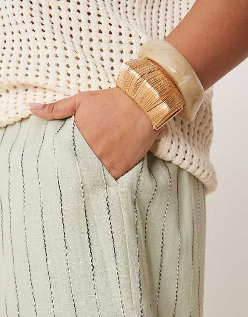 ASOS DESIGN Curve Relaxed Dad Shorts With Linen In Sage Squiggle Stripe