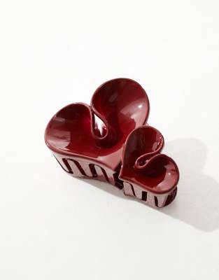 ASOS DESIGN Hair Claw With Heart Design In Red