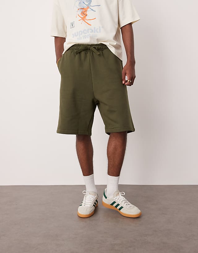 ASOS DESIGN heavyweight oversized shorts 400gsm in dark khaki - KHAKI