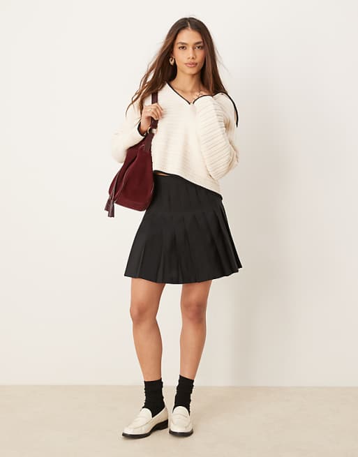 ASOS DESIGN Knitted Collar Jumper With Tipping Detail In Cream