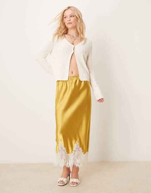 ASOS DESIGN Knitted Hook And Eye Split Front Cardigan In Textured Yarn In Cream