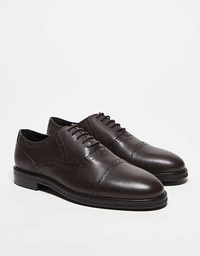 ASOS DESIGN lace up oxford shoes in brown leather with brogue detailing