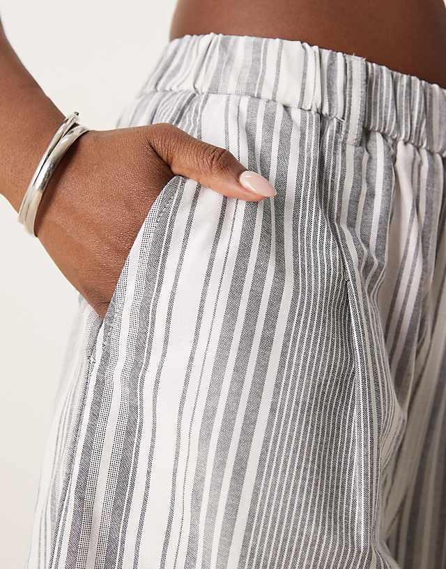 ASOS DESIGN Linen Look Barrel Trousers In Black Stripe