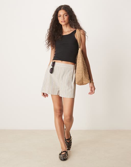 ASOS DESIGN Linen Look Tailored Boxer Short In Stone Stripe