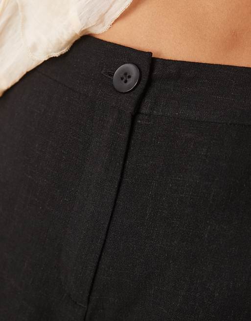ASOS DESIGN Petite Relaxed Dad Short With Linen In Black
