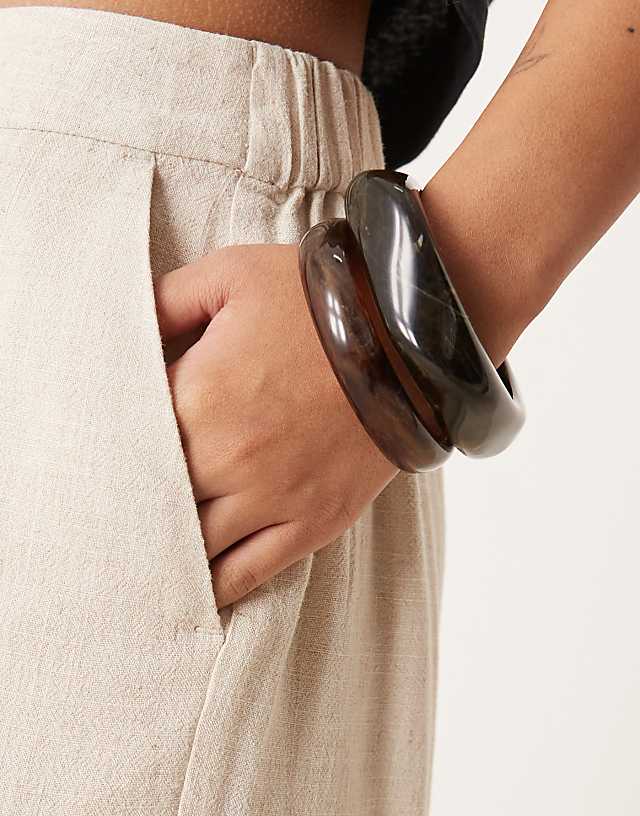 ASOS DESIGN Petite Relaxed Straight Leg Trousers With Linen In Natural