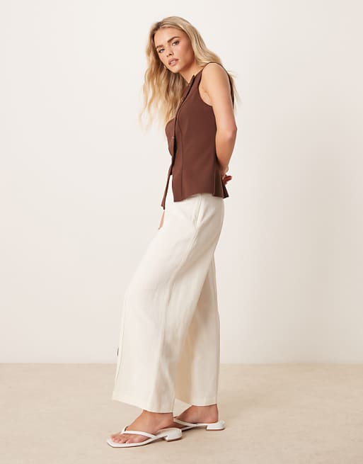 ASOS DESIGN Petite Tailored Linen Culotte Trousers In Off White