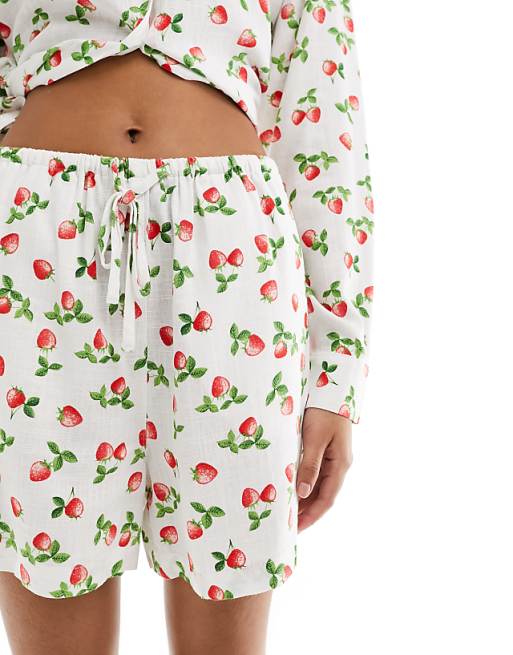 ASOS DESIGN Pull On Short With Linen In Strawberry