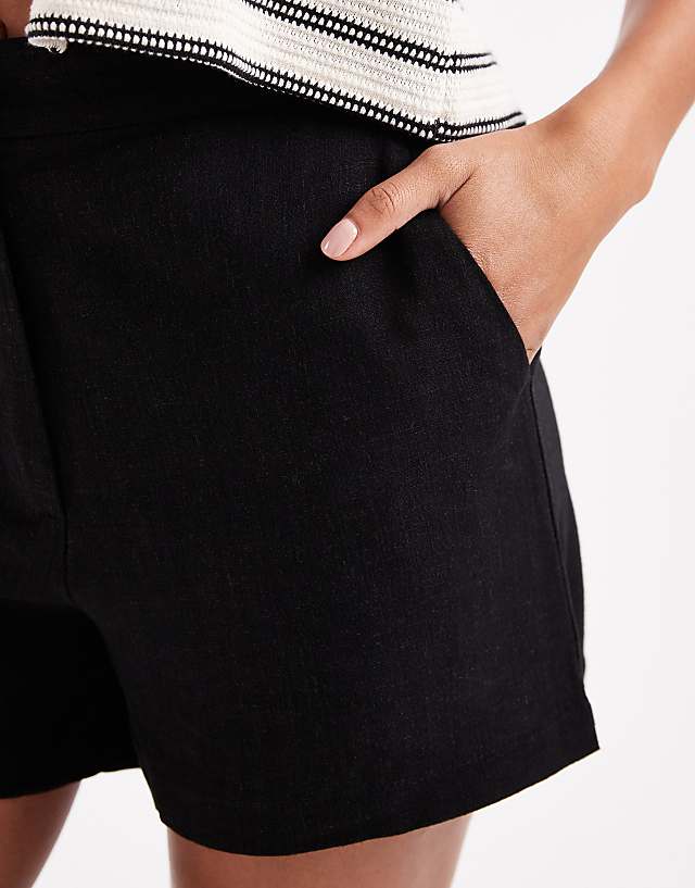 ASOS DESIGN Relaxed Dad Shorts With Linen In Black