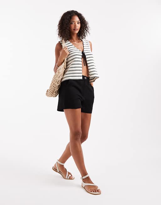 ASOS DESIGN Relaxed Dad Shorts With Linen In Black