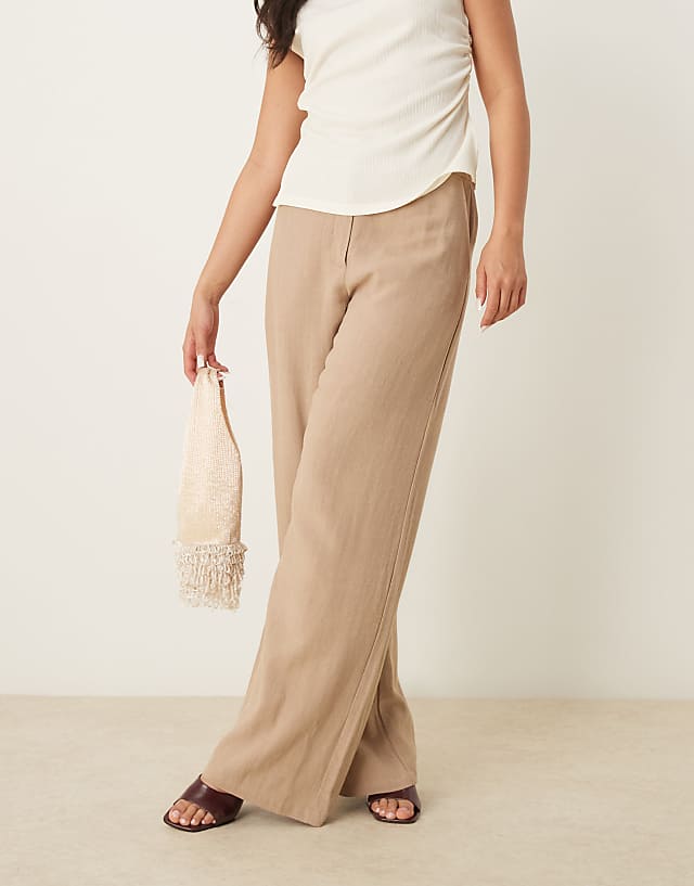 ASOS DESIGN Relaxed Straight Leg Trousers With Linen In Mocha