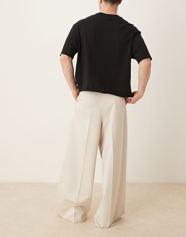 ASOS DESIGN Smart Extreme Wide Leg Trousers With Front Pleat In Stone