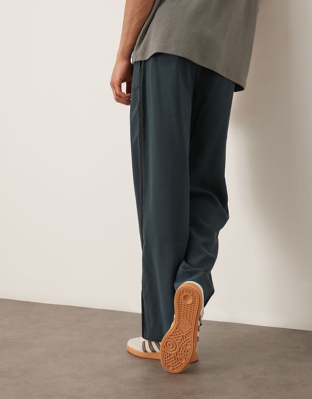 ASOS DESIGN Smart Wide Leg Trousers In Dark Blue With Elasticated Waist And Side Stripes