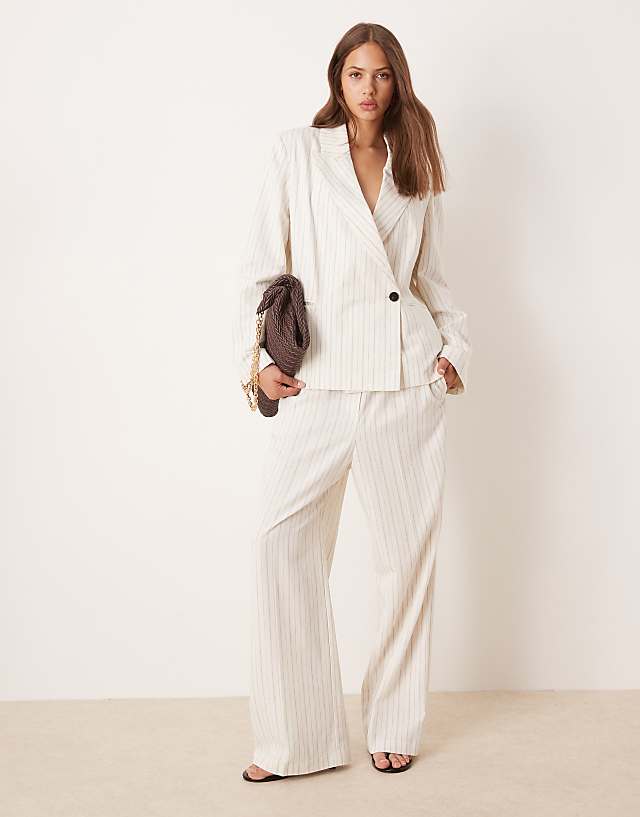 ASOS DESIGN Tailored Tapered Pull On Trousers In Linen Stripe