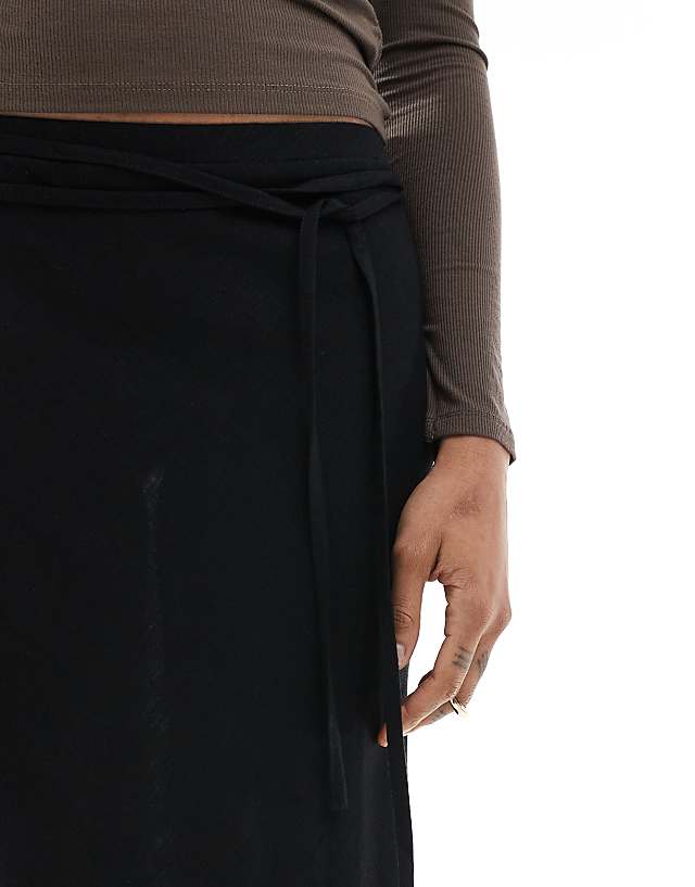 ASOS DESIGN Tall Linen Blend Bias Maxi Skirt In Black