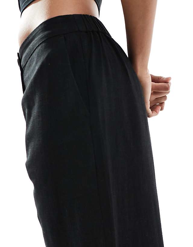 ASOS DESIGN Tall Relaxed Straight Leg Trousers With Linen In Black